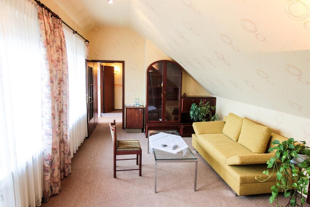 Hotel-Restaurant Lowen Зюссен Экстерьер фото